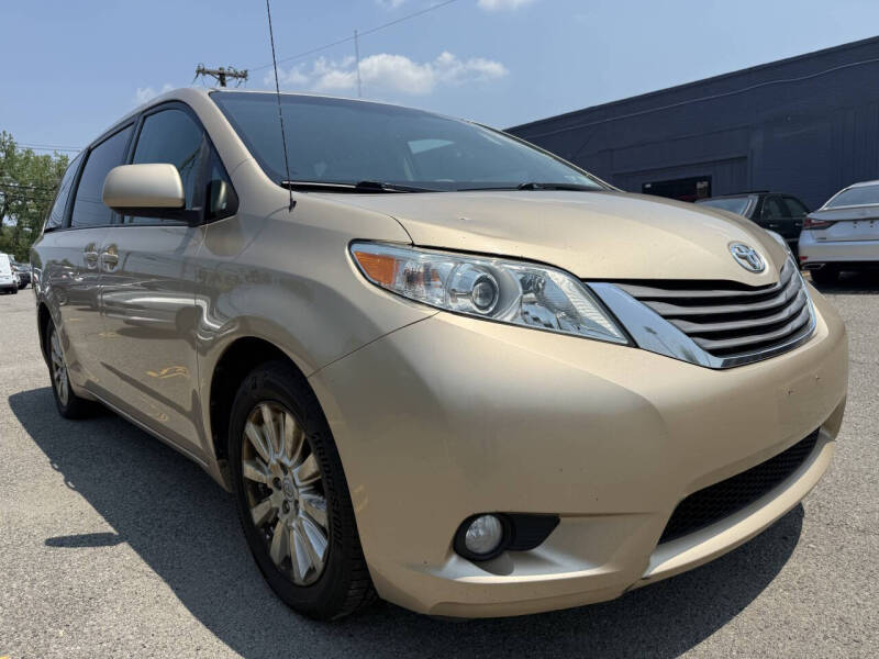 2011 Toyota Sienna XLE 7-Passenger