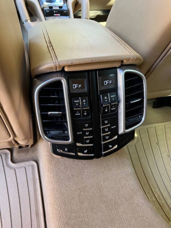 2013 Porsche Cayenne Turbo