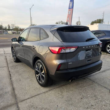 2021 Ford Escape SE