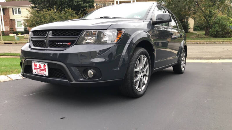 Dodge Journey's photo