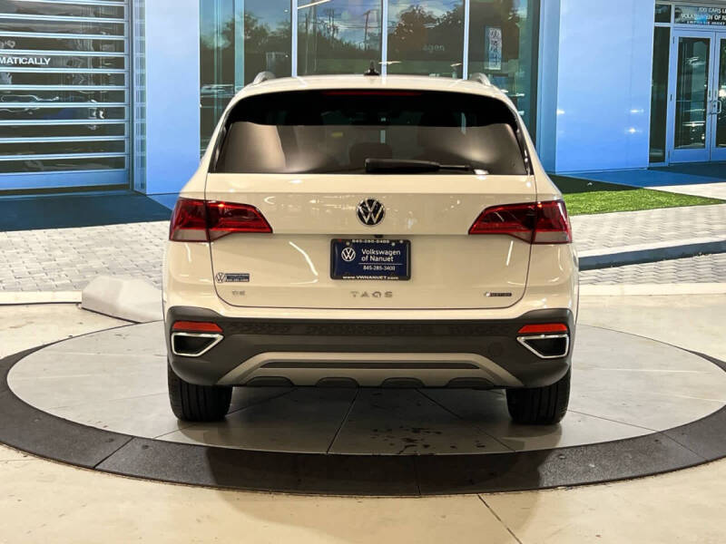 2023 Volkswagen Taos SE 4Motion
