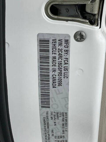 2023 Chrysler Pacifica Touring L