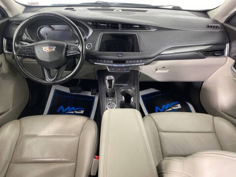 2019 Cadillac XT4 Premium Luxury