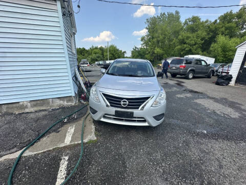 2015 Nissan Versa 1.6 SV