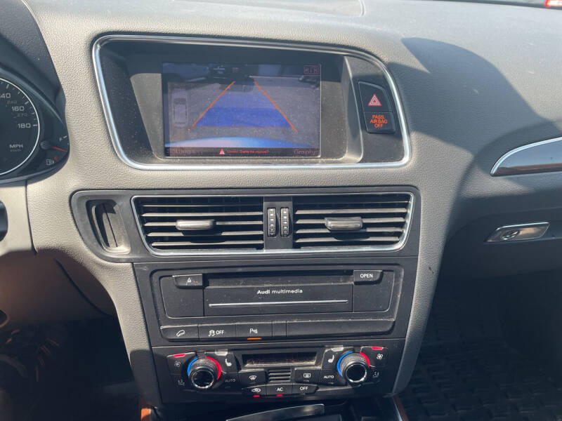 2012 Audi Q5 3.2 quattro Premium Plus