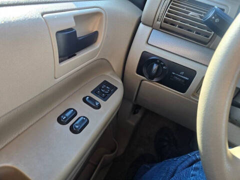 2005 Ford Freestar SES