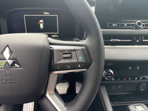 2025 Mitsubishi Outlander SEL