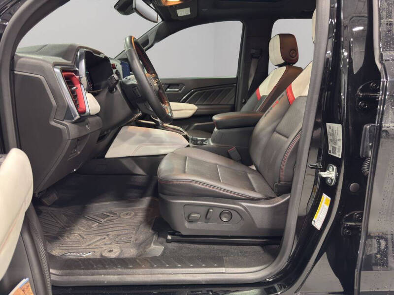 2024 GMC Canyon AT4X