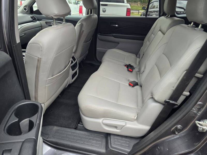 2017 Honda Pilot EX