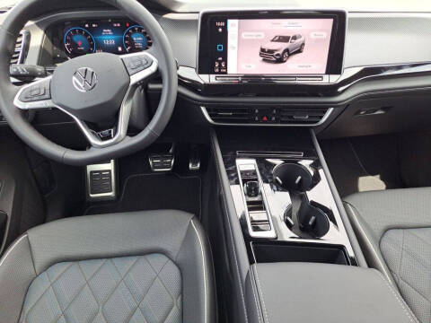 2026 Volkswagen Atlas Cross Sport SEL Premium R-Line 4Motion