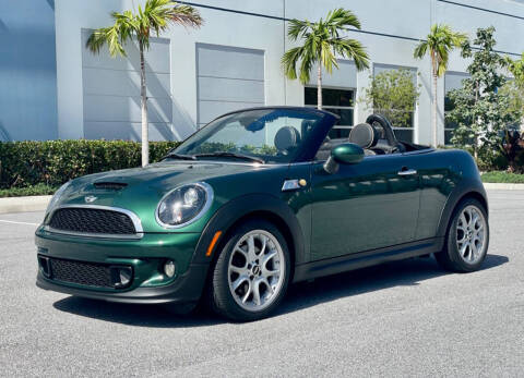 2014 MINI Roadster for sale at VE Auto Gallery LLC in Lake Park FL