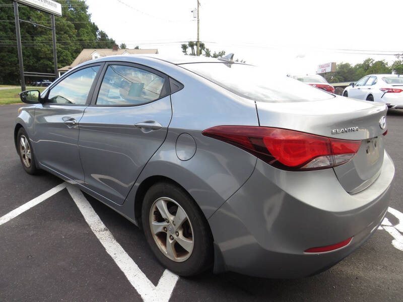 2015 Hyundai Elantra SE
