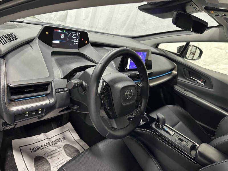 2025 Toyota Prius XLE