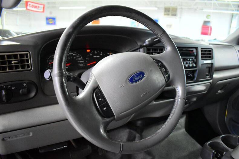 2004 Ford Excursion
