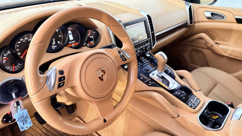 2011 Porsche Cayenne Tiptronic