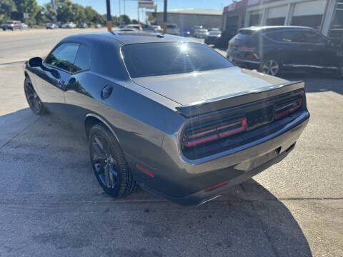 2021 Dodge Challenger SXT
