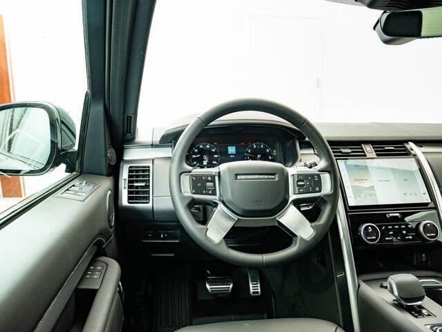 2026 Land Rover Discovery