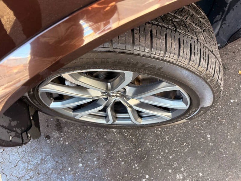 2018 Volvo XC90 T6 Momentum