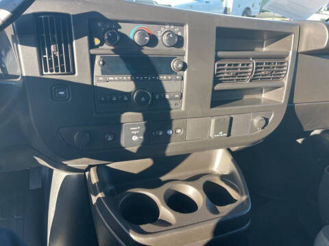 2023 GMC Savana 2500