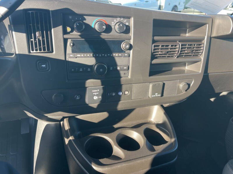 2023 GMC Savana 2500