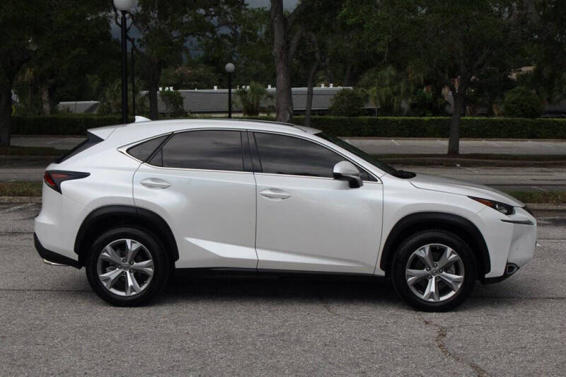 2017 Lexus NX 200t