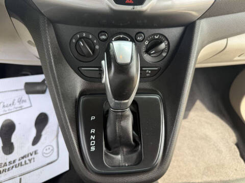 2017 Ford Transit Connect XLT