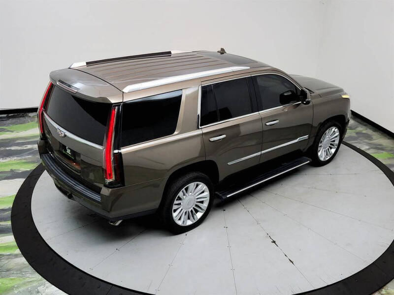 2016 Cadillac Escalade Platinum