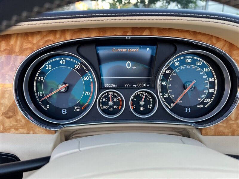 2015 Bentley Continental 36