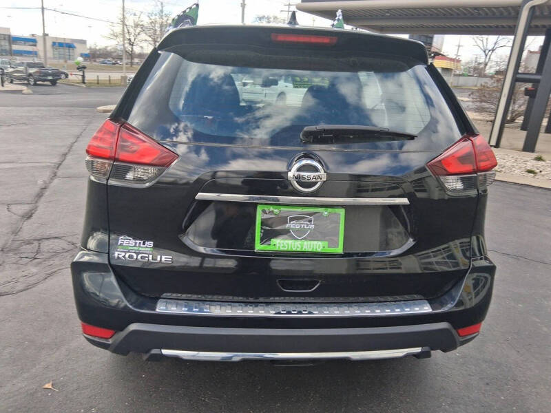 2017 Nissan Rogue S