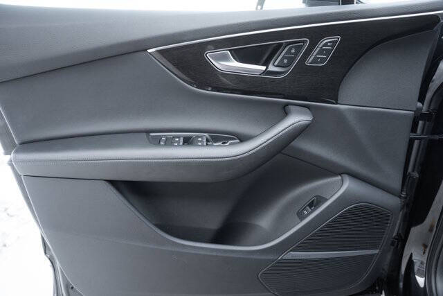 2023 Audi Q7 quattro Premium Plus 55 TFSI