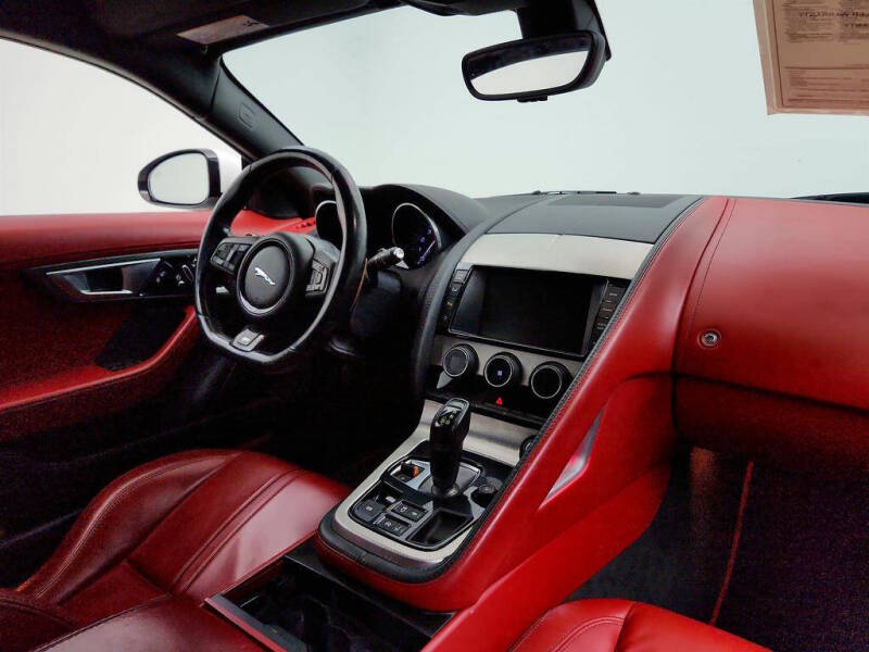 2015 Jaguar F-TYPE R