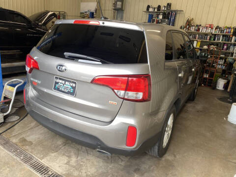 2015 Kia Sorento LX