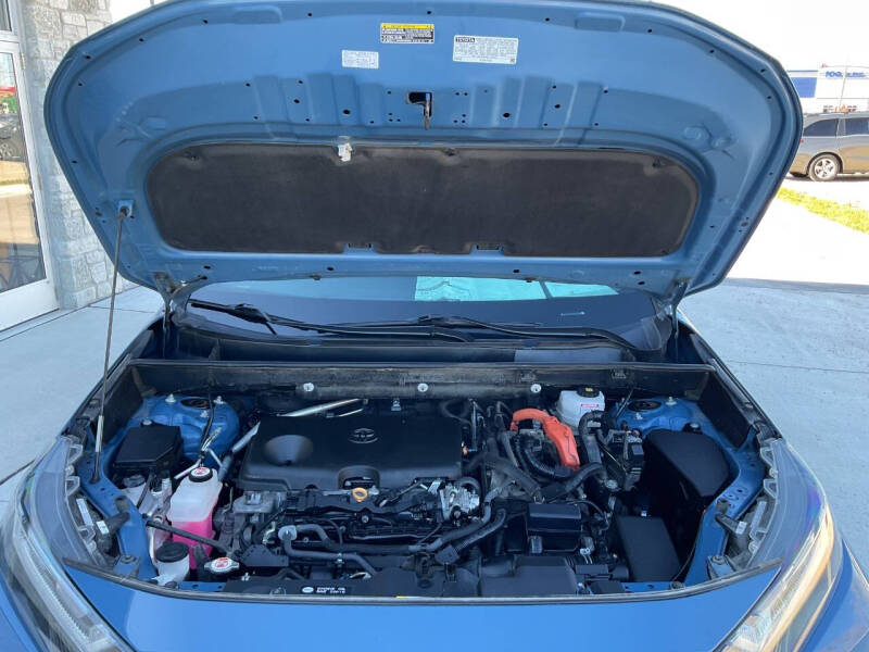 2022 Toyota RAV4 Hybrid SE