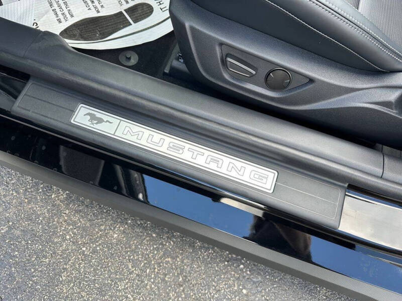 2025 Ford Mustang EcoBoost Premium