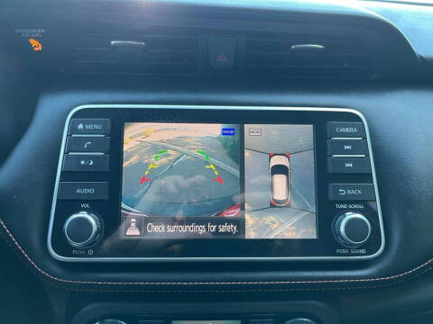 2020 Nissan Kicks SR