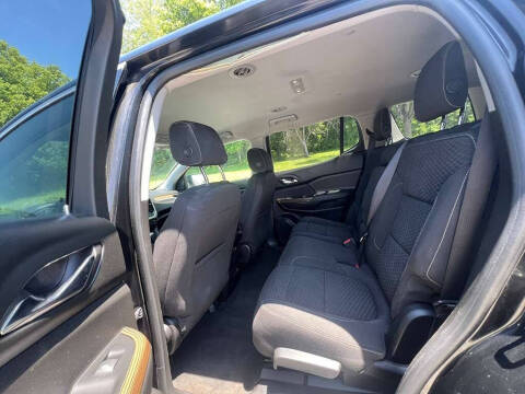 2017 GMC Acadia SLE-1