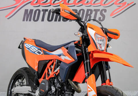 2024 KTM 690 SMC R