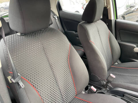 2011 Mazda MAZDA2 Touring