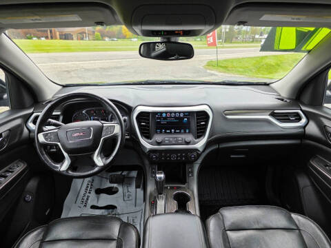 2017 GMC Acadia SLT-1