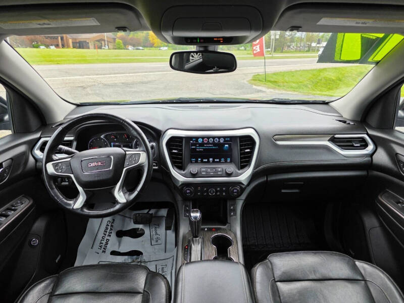 2017 GMC Acadia SLT-1