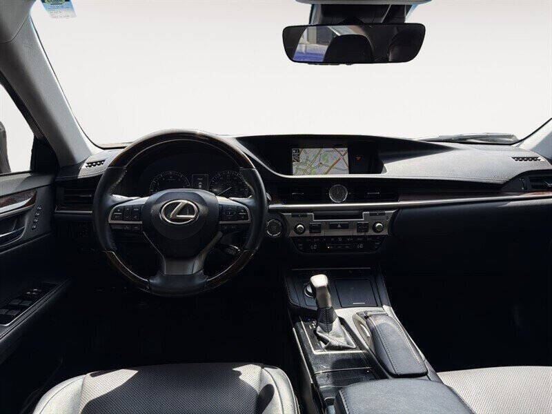 2017 Lexus ES 350