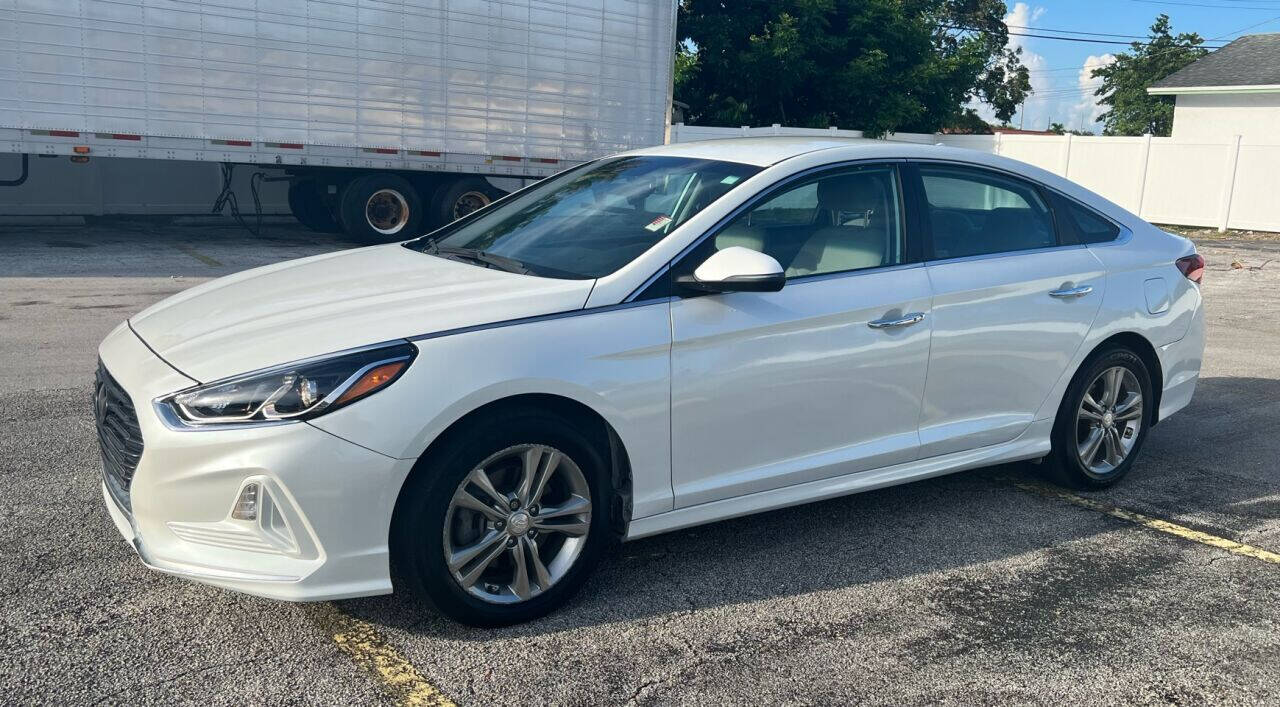 2018 Hyundai Sonata  - $16,800