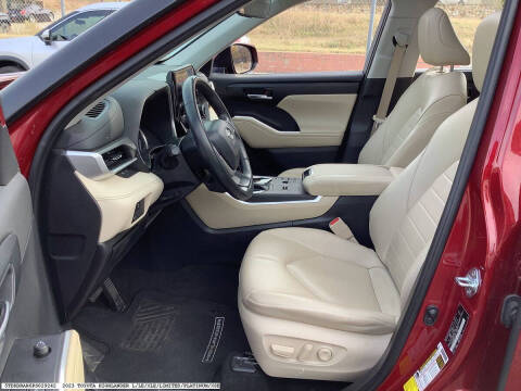 2023 Toyota Highlander XLE