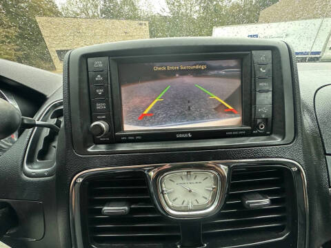 2012 Chrysler Town and Country Touring