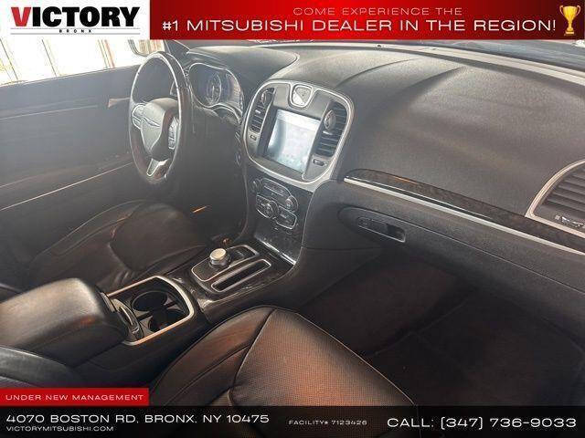 2017 Chrysler 300 C