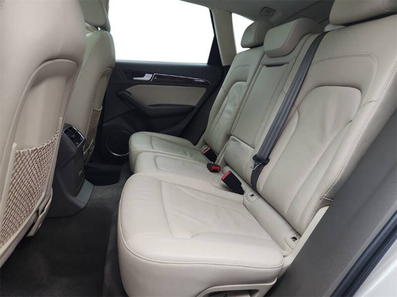 2017 Audi Q5 2.0T quattro Premium Plus