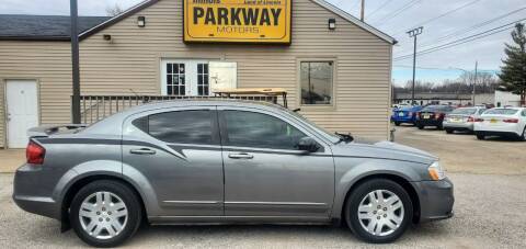 2011 Dodge Avenger for sale at Parkway Motors in Springfield IL