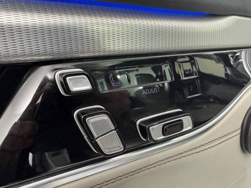 2023 Jeep Grand Wagoneer