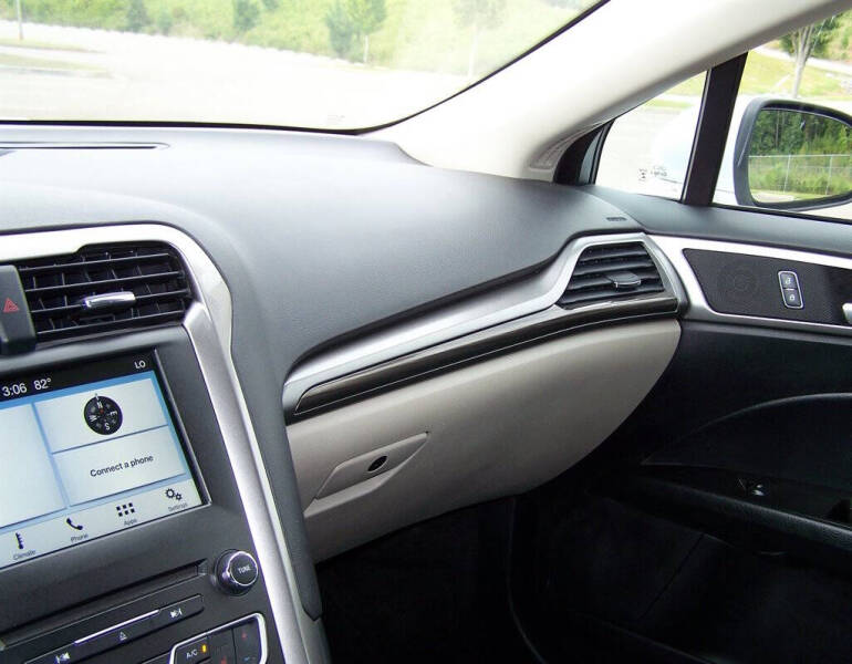 2018 Ford Fusion Hybrid SE