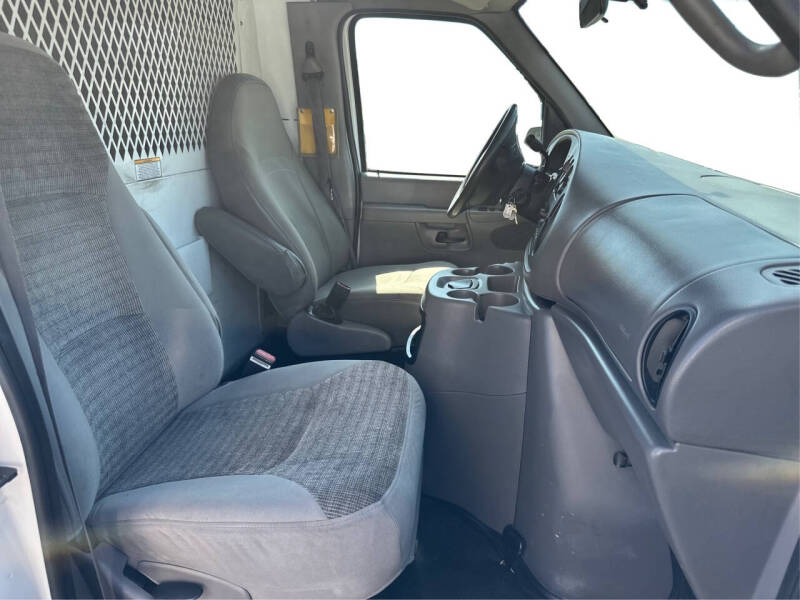 2002 Ford E-Series E-350 SD